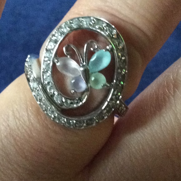 Beautiful butterfly silver ring - Picture 2 of 5